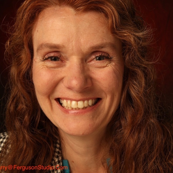 Meet your Posher, Robin - Picture 1 of 2